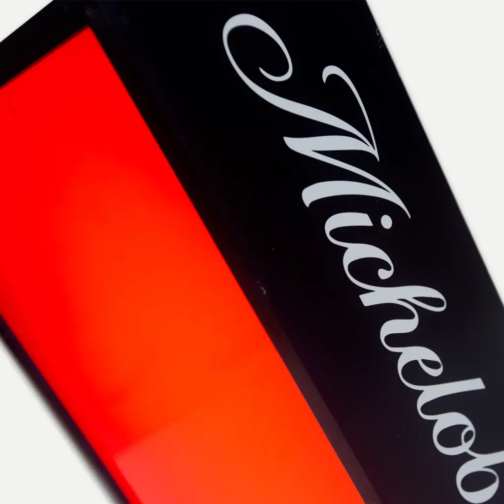 LETRERO MICHELOB 03.webp