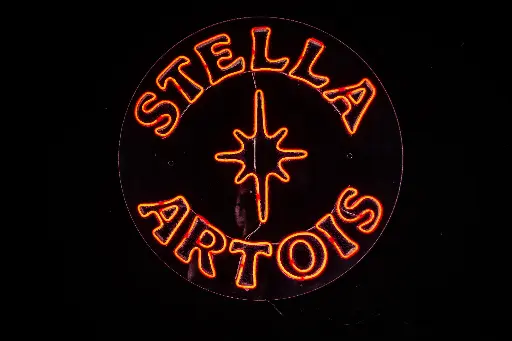 Anuncio interior Stella